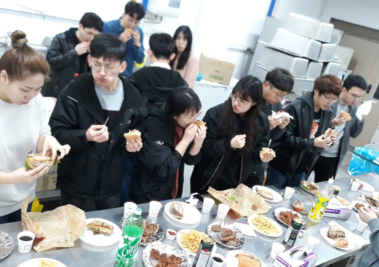 시식회